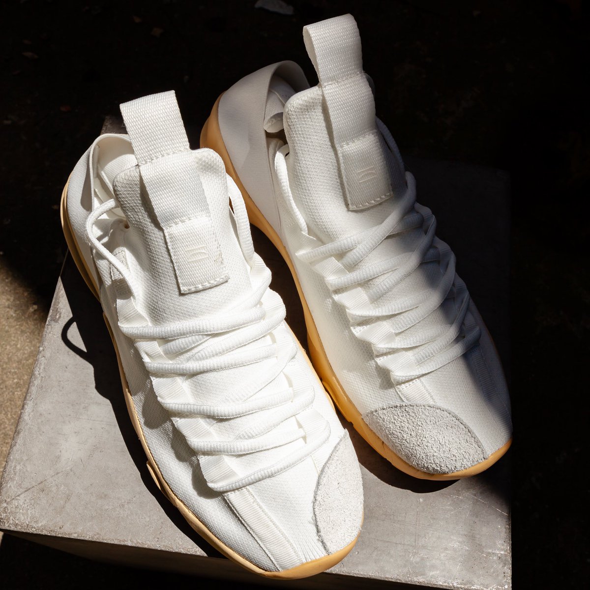_AugustShop's tweet photo. The new @clearweather_ Interceptor in cool Sonoran/White is absolutely ideal for summer.
Shop the Brubaker Brother’s latest release in-store and online at https://t.co/YWsjyYS8Ty
#August #AugustShop #Clearweather https://t.co/UsFGiZfi4X