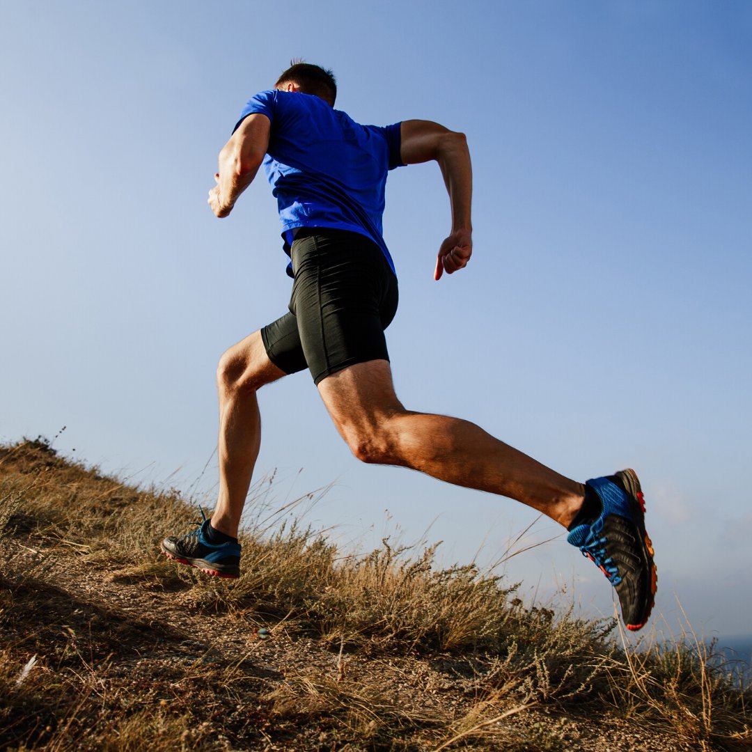 EnduranceTool's tweet photo. #blog | Cómo correr claves biomecánicas
🏃‍♀🏃‍♂ 
Excelente artículo por @umbral_anaerob basado en el libro #ScienceOfRunning del autor #SteveMangness 👉https://t.co/GfZbpogT6H 
.
#CarlosSanchiss #Running #TrailRunning #Corredores #MetodosParaCorrer #ClavesBiomecanicas #ieg https://t.co/58mLYi5I9x