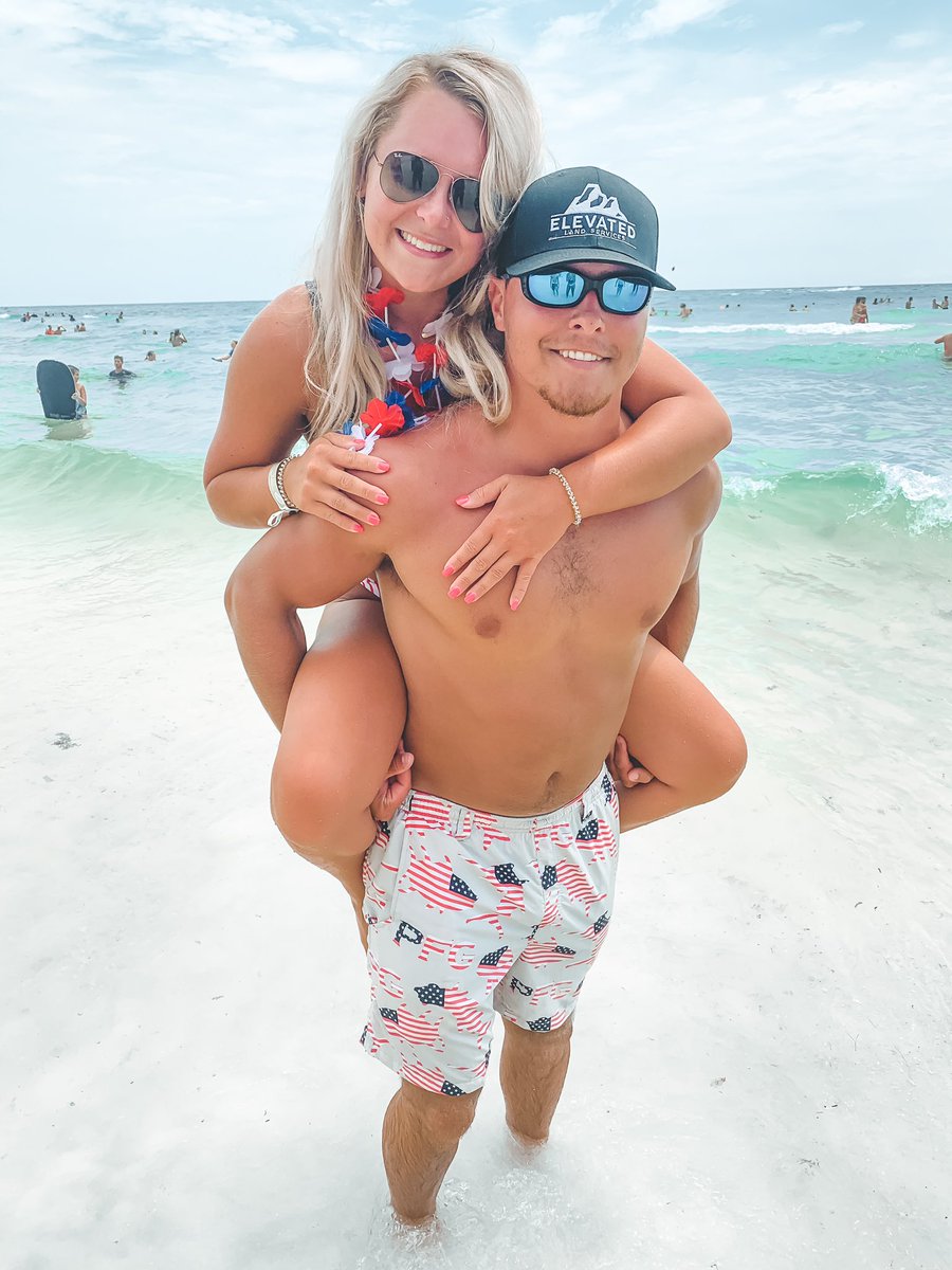 tannerfoster5's tweet photo. Blessed w this babe😍 https://t.co/aMpb8YbpGz