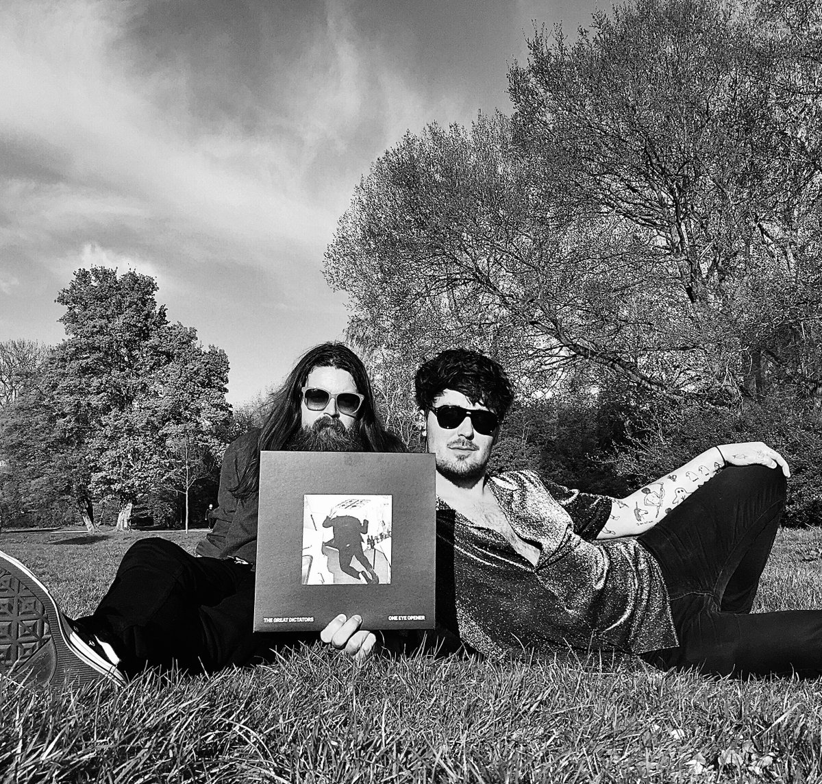 Very much in awe of all of you who’ve ordered ‘One Eye Opener’ on vinyl. The red/black swirl is sold out but two other very cool editions are still available.

Link: shop.celebrationrecords.dk/product/the-gr…