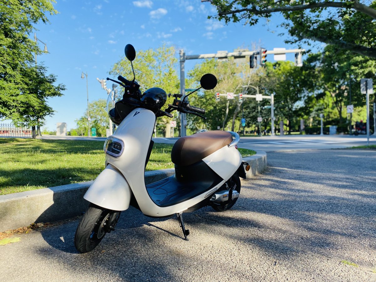 GreentownLabs's tweet photo. Our member @somerville_ev, a champion of electric micromobility, reduces the EV cost barrier through its unique model—one where you can buy your vehicle but lease your battery for $20/month. https://t.co/6T5Po8ZQ6s https://t.co/rhGFZK9LdH