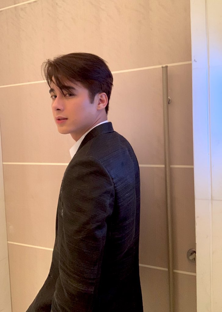 imJCAlcantara's tweet image. Marry me? #HelloStrangerEP3