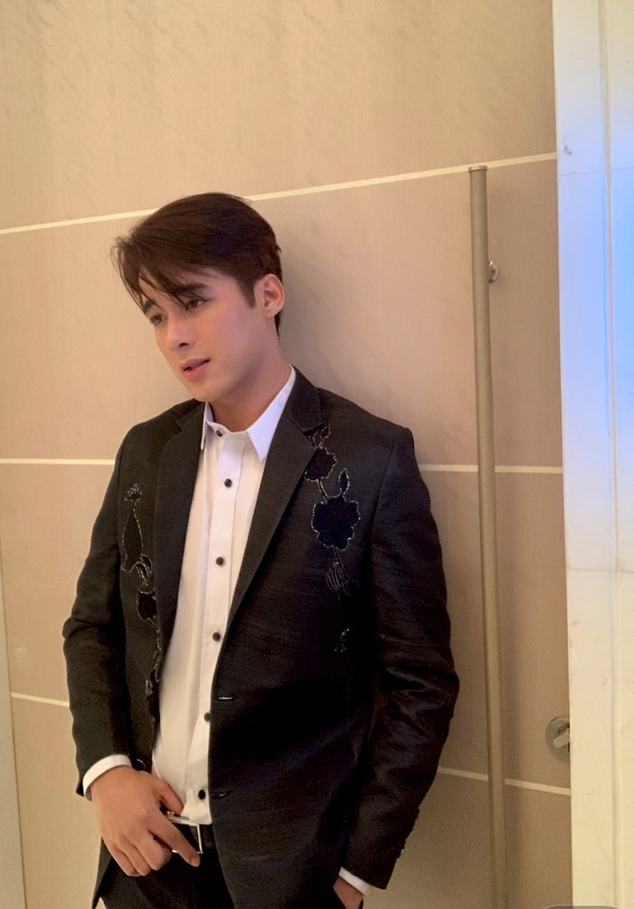 imJCAlcantara's tweet image. Marry me? #HelloStrangerEP3