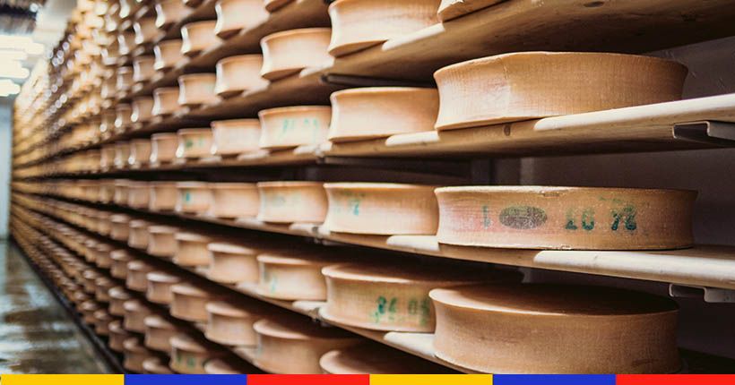 Un tour de France des fromages pour les vacances, ça vous dit ? Voici un petit guide pour aller explorer les trésors de notre patrimoine culinaire 👇

food.konbini.com/news/un-tour-d…