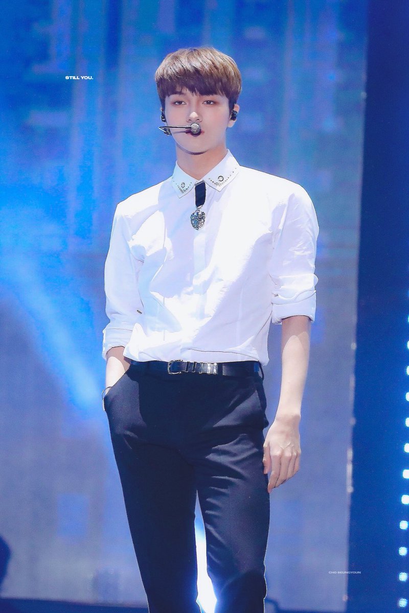 stillyouSY's tweet photo. 준호 생일축하해요~
항상 건강하고 행복하세요.
고생했다고 고마워요. 

#우리의_여름_준호야_생일축하해
#Happy19thJunhoDay https://t.co/PvJW9pK305