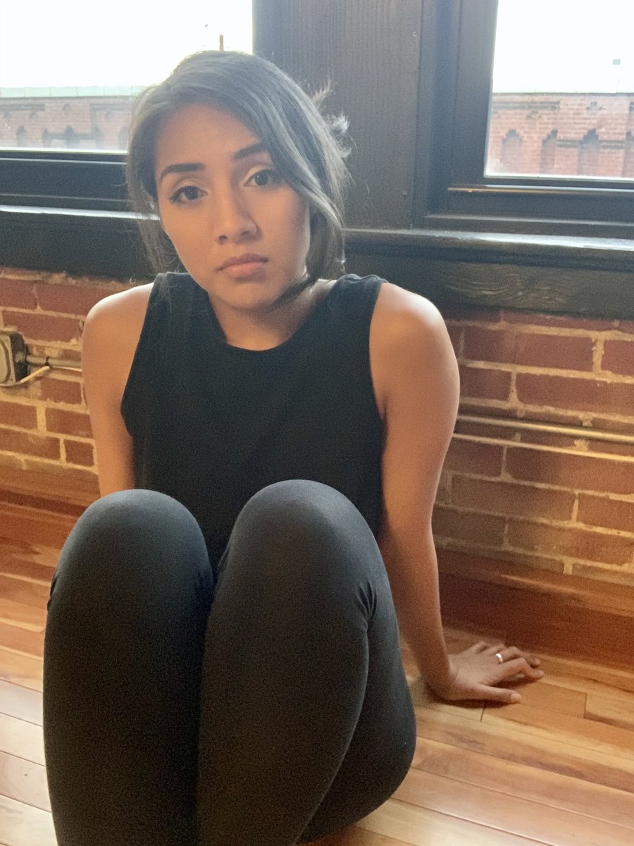 BeYourOwnMaker's tweet photo. Did my makeup last week, so here’s my pouty face https://t.co/x2BSzURVHZ