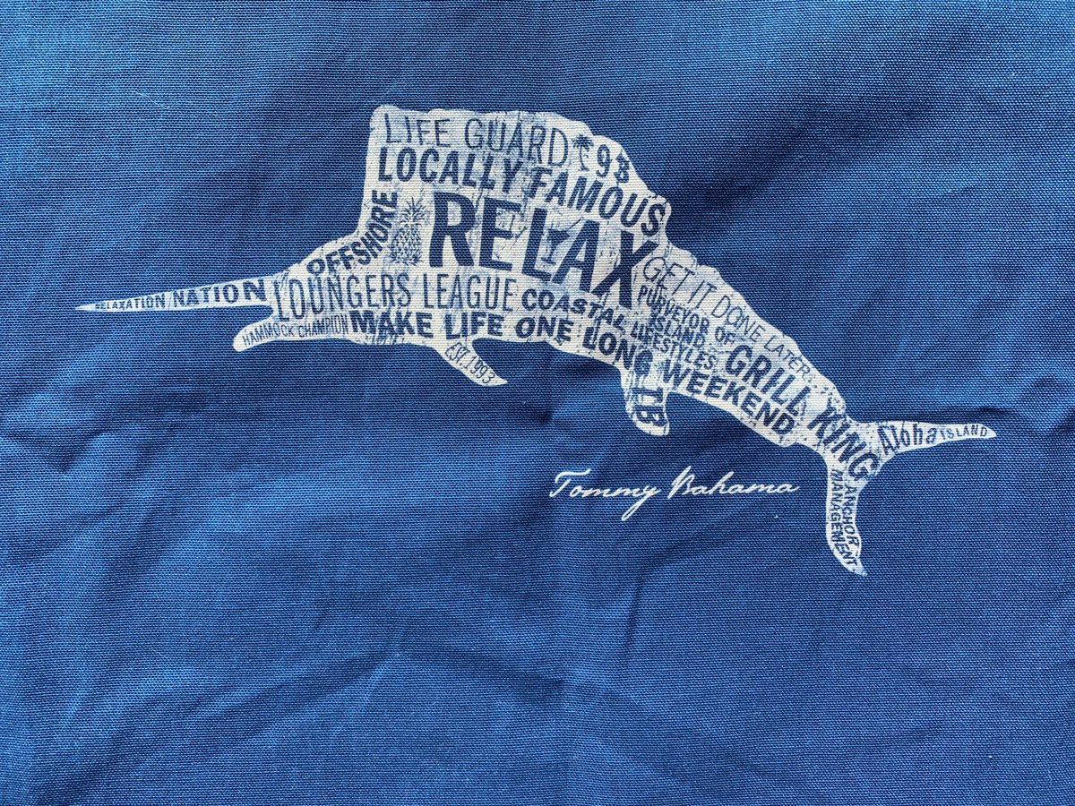 DesignsPriscus's tweet photo. Some new items going up today, including Tommy Bahama fabric! Please visit my Etsy, DM me or comment below if you would like to place a custom order including Tommy Bahama fabric. The panels are 28x28 inches and the designs are 11x8.5 inches (white) and 13x5.75 inches (blue). https://t.co/eclwfcJ839