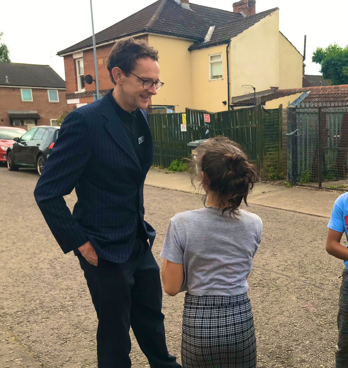 Caddy__T's tweet image. Last Friday I took new Asst. Chief Constable @SuffolkPolice on a tour of Norwich Rd,Ipswich. We meet young people in Maple Park,went to @TheSmokehouseUK then met @Phanue1M from @ISCRE_Official to hear about community issues/ listen 2hrs 47 in, @BBCSuffolk 
bbc.co.uk/sounds/play/p0…