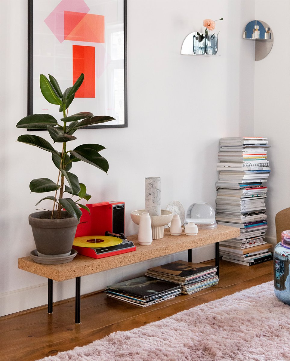 MadecomNL's tweet image. "Plaats natuurlijke en onbehandelde materialen – zoals marmer, aardewerk en messing – naast items die je al jaren hebt staan. Het zal ze een lift geven."

Floor Knaapen vertelt alles over het creëren van een high-end interieur: bit.ly/30UXhir