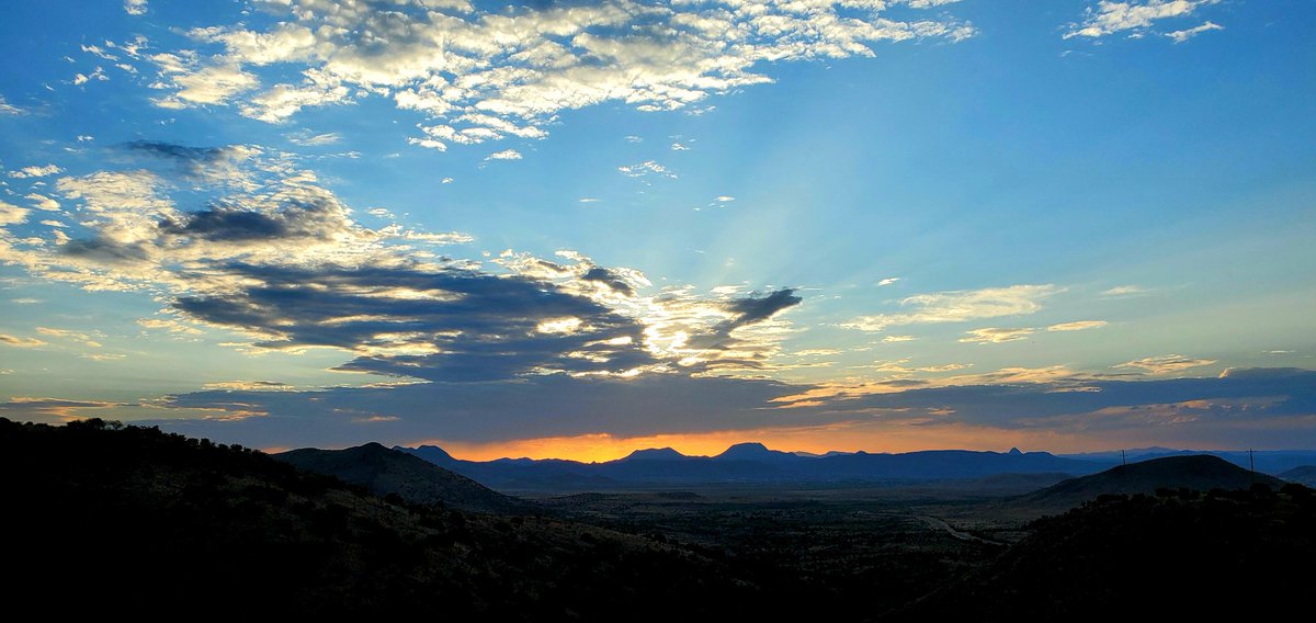 TexanaSprayFoam's tweet photo. Sunset over Alpine...
#visitfortdavis #visitmarfa #visitmarfatexas #visitalpinetx #visitmarathontexas #visitbigbend #visitbigbendtx #visittexas #BigBend #BigBendNationalPark #BigBendNPS #BBNP #BigBendRanchStatePark #BigBendRegion #FarWestTexas #WestTexas #Texas #texashighways https://t.co/KVd95TWw7w