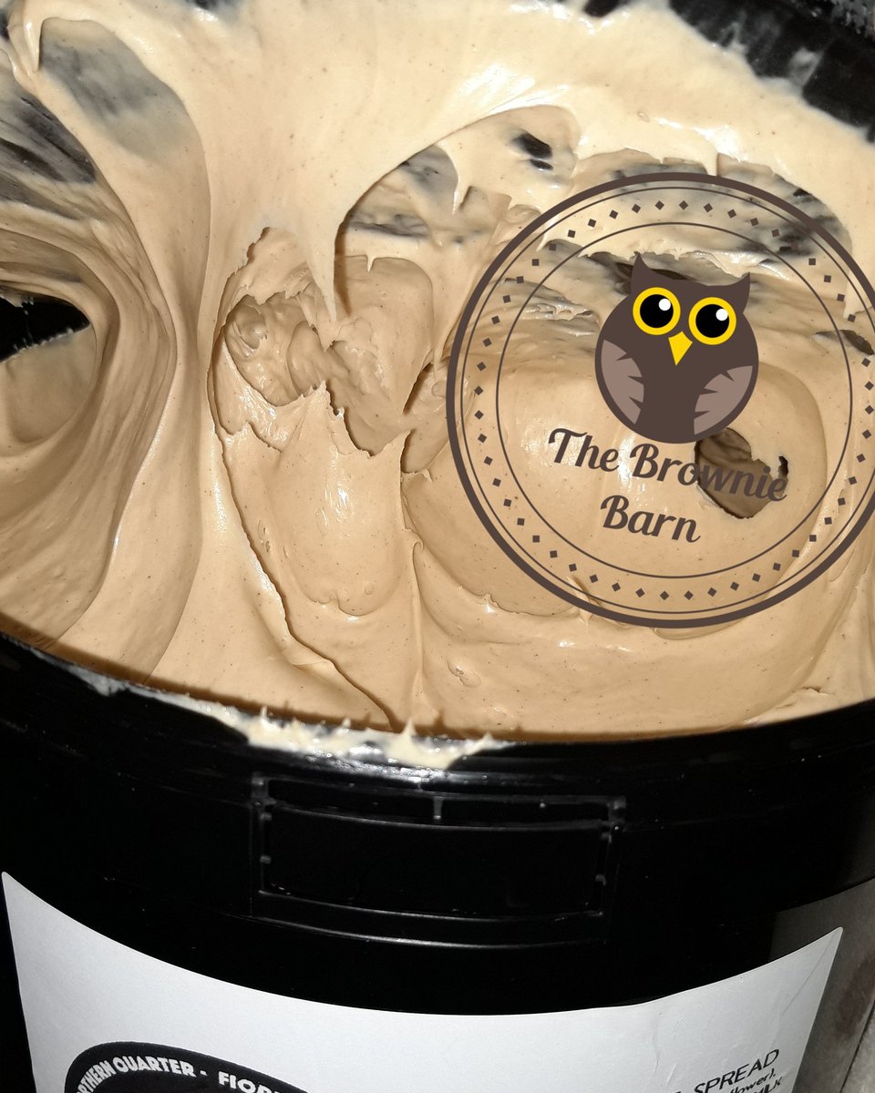 Who's up for a Kinderella tray - this yumminess swirled through brownie &amp; kinder goodies added when hot.

£10 a tray

Next postal despatch going out Tuesday (£14 incl p&amp;p) or delivery 

Message to order or contact via FB (link in bio)

#kinderella
<a href="/blackmilkcereal/">BLACK MILK</a> #shoplocal