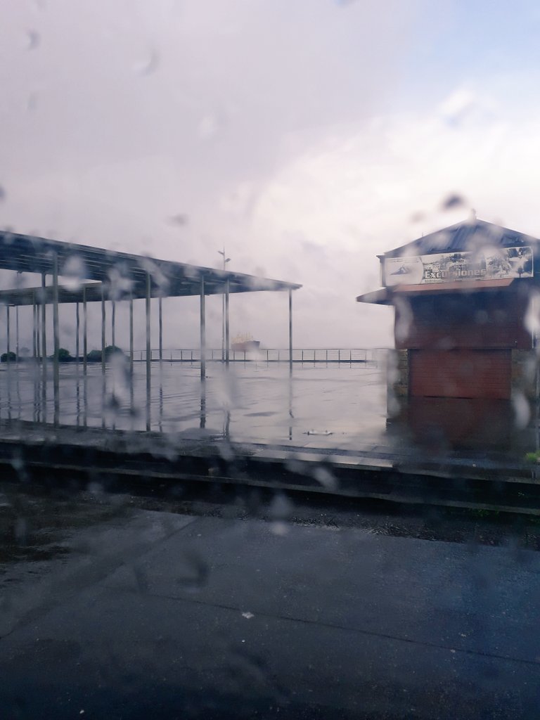 Lluvioso nuestro sur
Amigos llevamos 2 días con nuestra #lukaton y solo 3 personas nos han aportado
Por favor 🙏🙏
Ayudamos a compartir nuestra campaña
#rutadelcafe
Necesitos comprar termo muy grande
Y todo lo demás y esencial para entregar algo calentito a quien pasa tanto frío