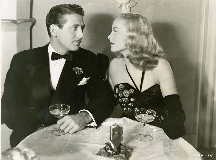 ZorikaZr's tweet photo. #FayeEmerson in Nobody Lives Forever 1946 #FilmNoir with John Garfield .
Costumes by Milo Anderson. 
#BornthisDay July 8 1917 #actress &amp; #StyleIcon Faye Emerson
#vintagefashion #gowns #dresses #opergloves #gloves #hats 
2/6 https://t.co/rt5XZ3dTR7