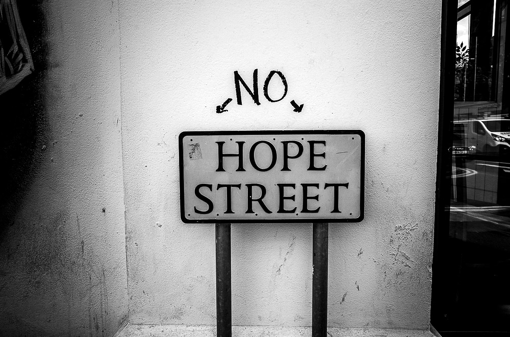 belfaststreet's tweet photo. Should be at the entrance to #stormont #Sinnfein #DUP #northernireland #parliamentbuildings #nohope #niexecutive https://t.co/zwEXFMP7xH