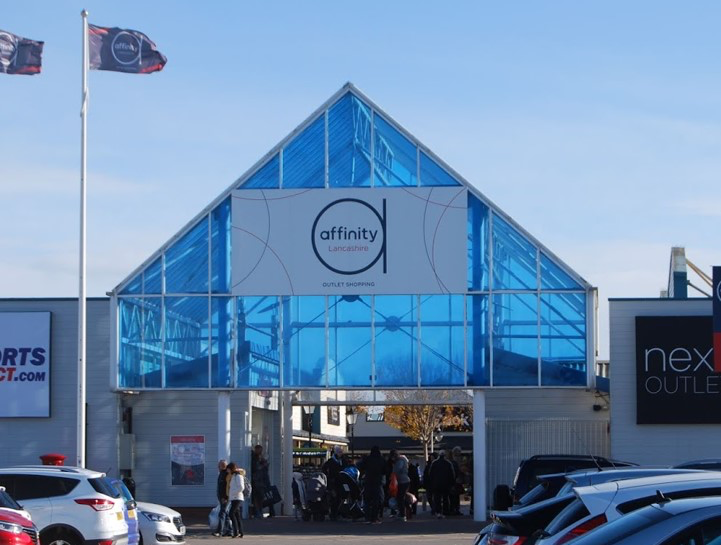 RetailReporting's tweet photo. “Staying team focused is the key to any business success, you need a diverse skill-set to run a retail outlet which needs to work for an entire community" Reopening strategy with Catherine Holmes – Centre Manager @AffinityLancs > https://t.co/011NTZTGoK
#ARTofExperience https://t.co/aSCHOsPqQX