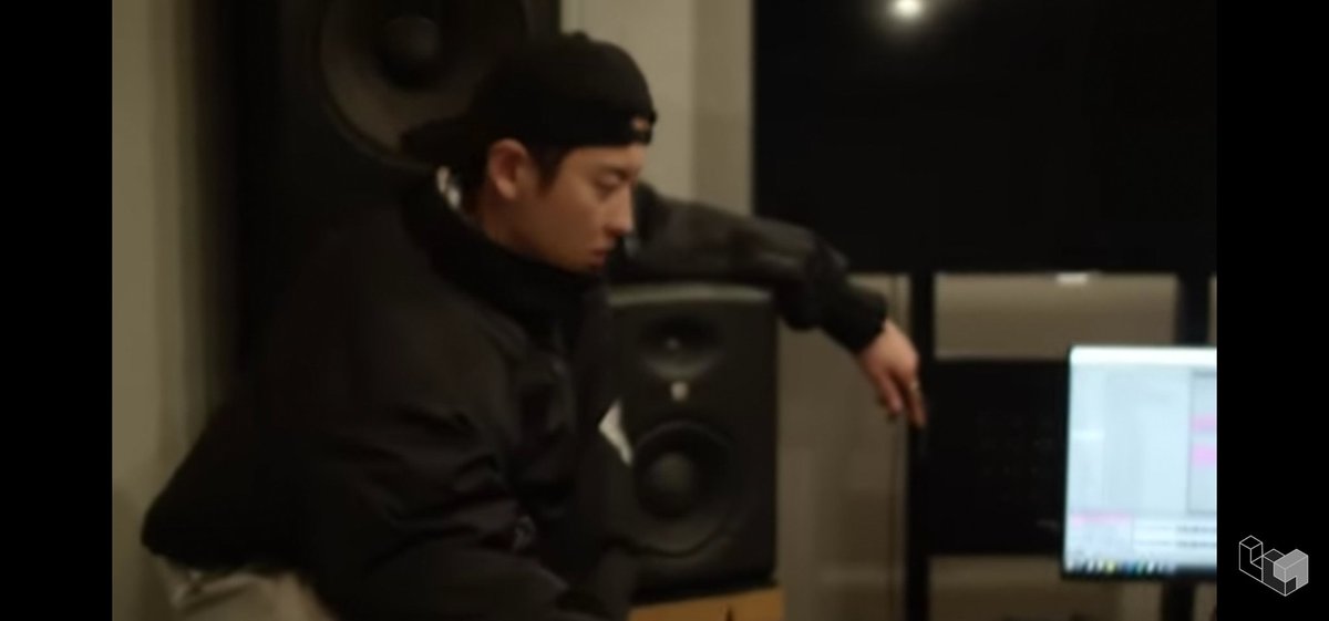 exosarangaeris's tweet photo. EXO-SC '척(Telephone)' &amp; Studio_519

🔗 https://t.co/S2INpjBk55

#StudioNNG #EXOSCTelephone #NothinByCHANYEOL  
#세훈_찬열 #SEHUN_CHANYEOL #EXO_SC #1BillionViews #10억뷰 #EXO_SC_10억뷰 #찬열 #CHANYEOL https://t.co/ZJuN81o0gh