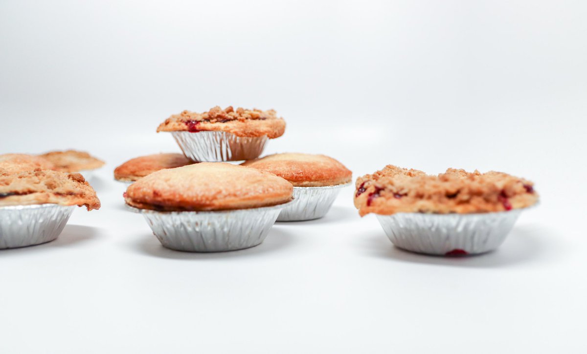 achatzpies's tweet photo. Let us help make your wedding day stand out. Schedule your free tasting with weddings@achatzpies.com or call 586.557.3337. We’re also on @theknot website and app! #rhymeswithjackets #michiganweddings #michiganwedding #michiganbrides #michiganbride #detroitbride #detroitwedding https://t.co/Z1mpfqZAiv