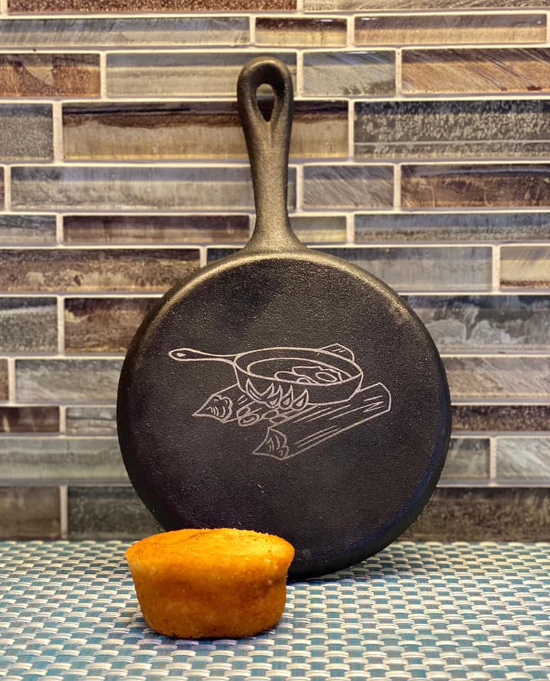 APLazer's tweet photo. What's your favorite meal to cook when camping?🍲🍽️🏕️ Nice job, Bill Gilbert! 👍 #APLazer #LaserEngraving #CastIronSkillet #Customization https://t.co/j5tw7ofTd2