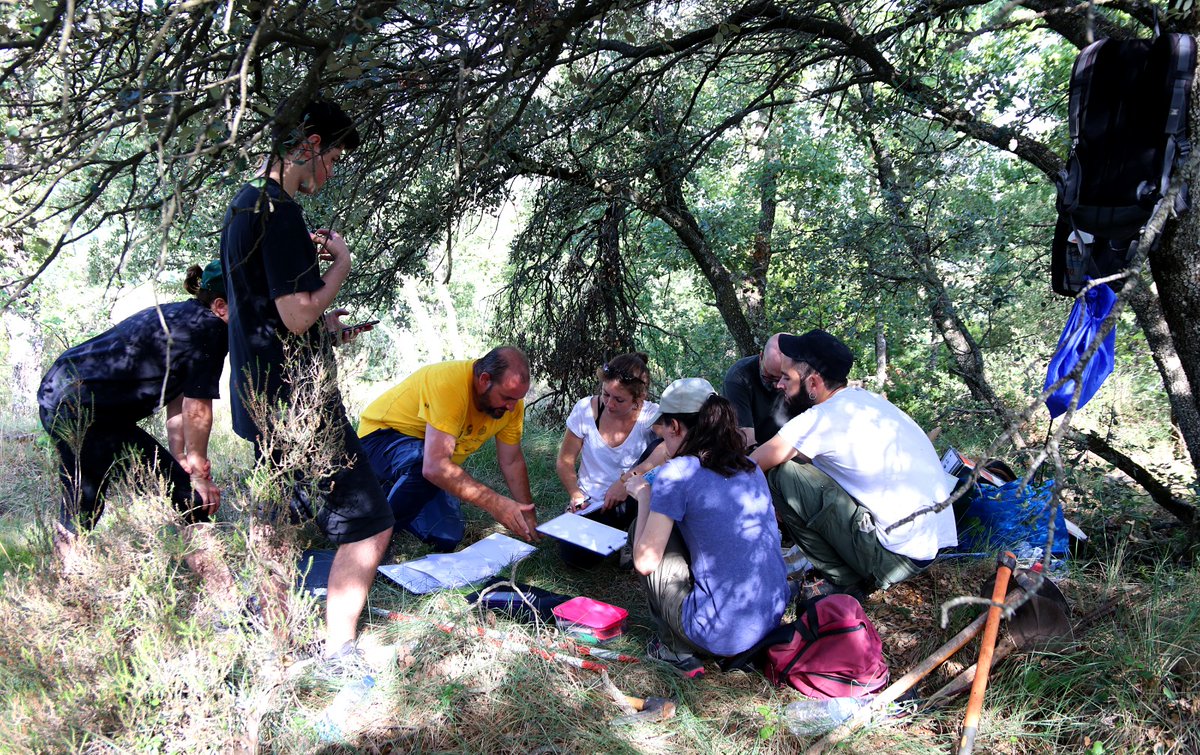 ArqueoMontsec's tweet photo. Des d'ArqueoMontsec donem suport al projecte @passatmesrecent, que es prepara per a la segona campanya d'excavacions arqueològiques de la Guerra Civil a Gavet de la Conca, entre els dies 10 i 19 de juliol de 2020!

+ info 👇
https://t.co/iHznjvv7Ne https://t.co/WNQh9CUoLe