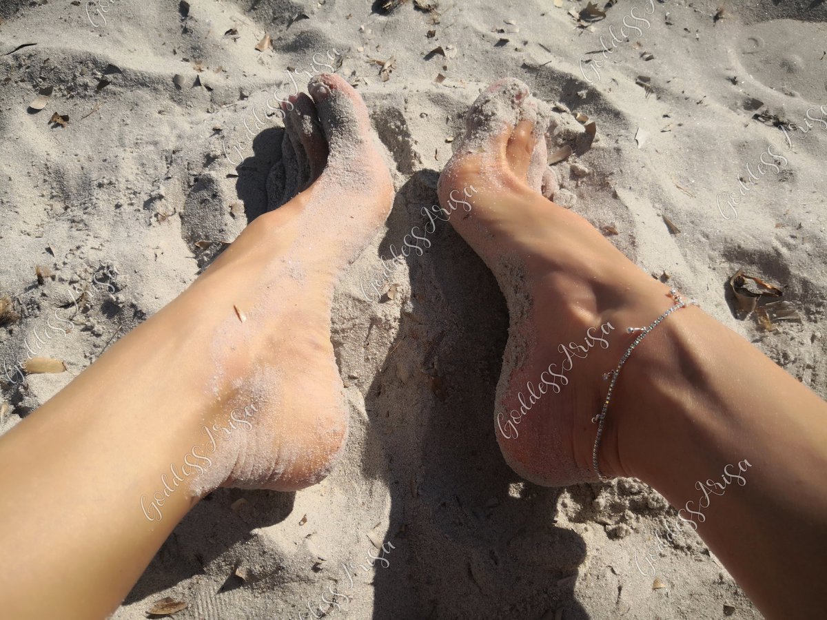 goddessarisa's tweet photo. Clean my feet,mats👇#soleslover #footslaves #footparadise #solesfetish 
#findom #footworship #MoneySlave #humanatm  #feetfetish #cashslave #paypig @FemdomDaily @find0m @Yourdominatrix @findomitalia @rt_feet @rtc0w @RTsubby @ChasteRTsub @DommeAddiction @FootParadiseRT @DommeDaily https://t.co/ilk9HxfTk5