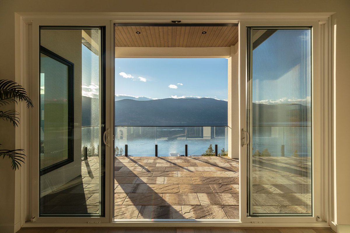 barkmanconcrete's tweet photo. Enjoy the view!
https://t.co/dchafH6DLl
#Lexington #Sandstone #CreatingConcreteSolutions #Patio #Deck #Kelowna #Barkman #BarkmanConcrete #Design #Slabs #OutdoorLiving #LetsLandscape #Style #Staycation #Oasis #WhatAView #LinkCustomHomes https://t.co/nuniLxFAxD