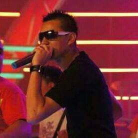 sotoanalia496's tweet photo. Brian Al Cantando https://t.co/LCqy49NDq0