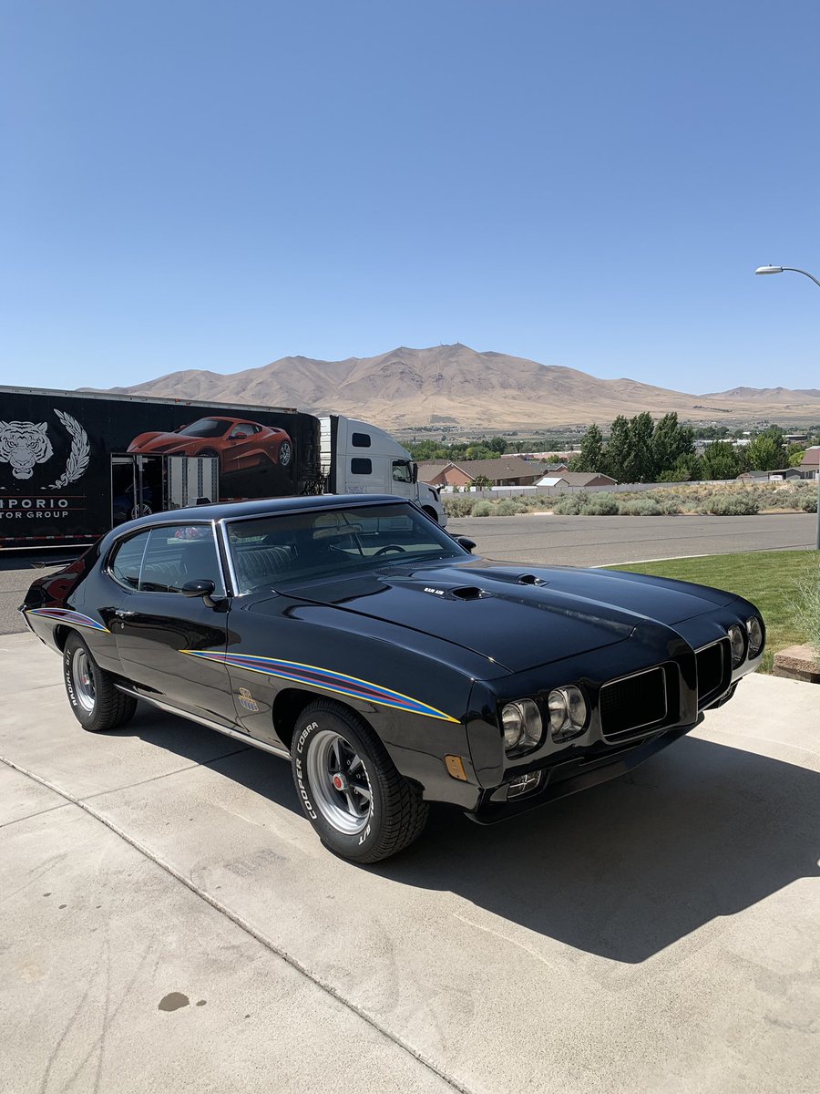 jaredwayneparks's tweet image. My dad has wanted one of these since he was 17, and this one finally showed up in the driveway last night 😍🔥😎#GTO #Judgin
