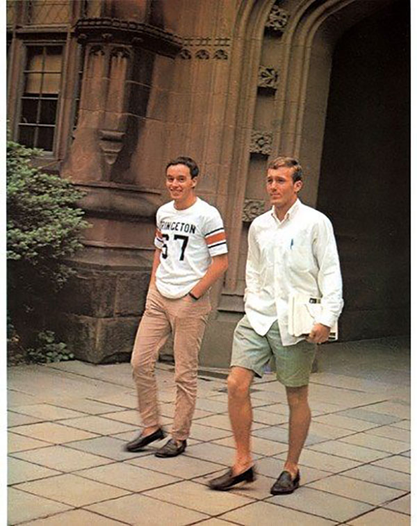 山田耕史 書籍 結局 男の服は普通がいい 発売中 オックスフォードシャツが日本に上陸したのが1950年代なかば アメリカの上流階級の子弟が通う東部の名門8大学 通称アイビーリーグに通う学生たちの服装が アイビーファッションとして紹介され 1960年代に