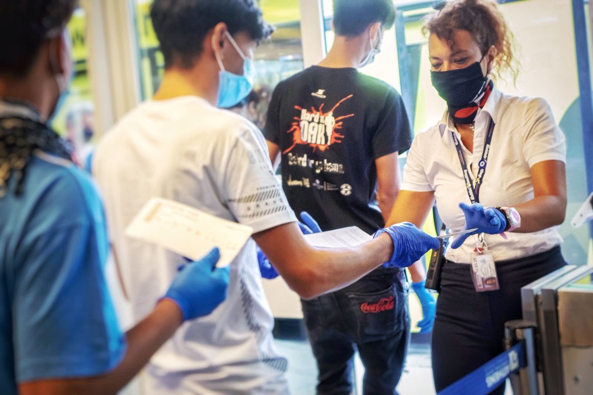 These children get a fresh start. We can and must move faster for other #refugee and #migrant children left behind.  unicef.org/eca/press-rele…
#ForEveryChild   #AChildIsAChild #migrationEU <a href="/EUHomeAffairs/">EU Home Affairs</a> <a href="/YlvaJohansson/">Ylva Johansson</a> <a href="/Refugees/">UNHCR, the UN Refugee Agency</a> <a href="/UNmigration/">IOM - UN Migration 🇺🇳</a> <a href="/govgr/">Ελληνική Κυβέρνηση</a>