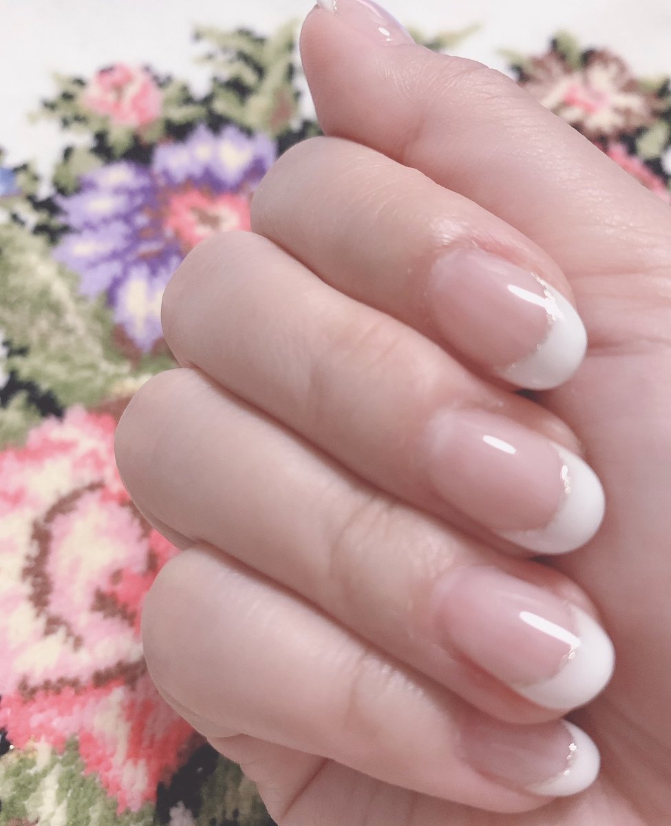 Komiya_iris's tweet photo. 新しいネイル💅

フレンチネイルこそ、小宮's ベスト✨

シンプルなのに、いや、むしろ、シンプルゆえに、絶妙な色気を感じるデザインだと思うんです💗

#フレンチネイル #アイリスグループ https://t.co/dRzM7HimoF