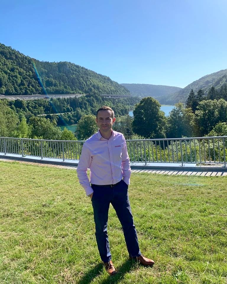 equip_core's tweet image. Une bonne journée de travail!  Un voyage d'affaires réussi pour notre équipe commerciale en #France!  Le paysage et la météo incroyables sont bien sûr un bonus! Nous ne pouvons pas nous empêcher d'être un peu jaloux de ces vues!  😍🏞 Bien joué l’équipe!