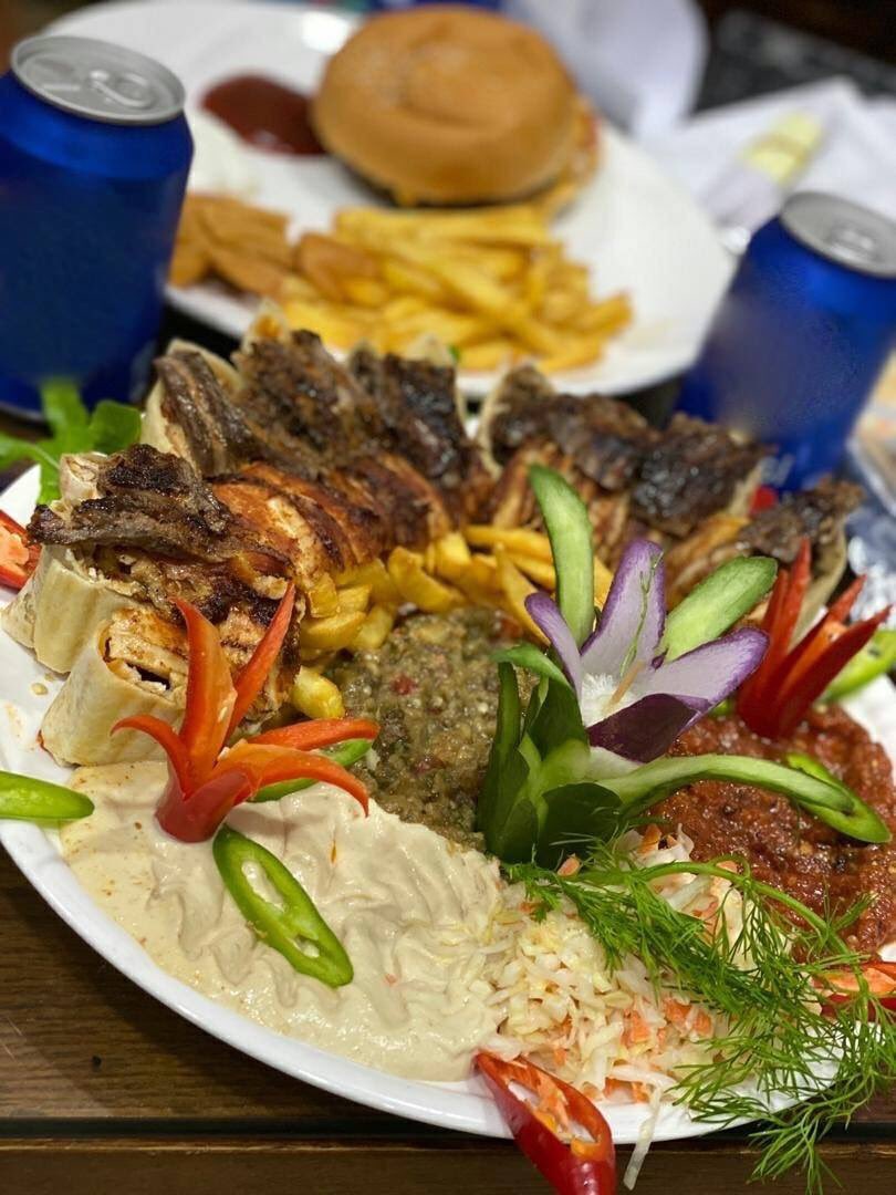 RocheRestauran1's tweet image. مطعم روشيه يرحب بجميع الزبائن الكرام خلال ساعات العمل من 11:30 صباحاً الي 11:00 مساءً 
للإستفسار وطلبات الديليفري 
0910144466