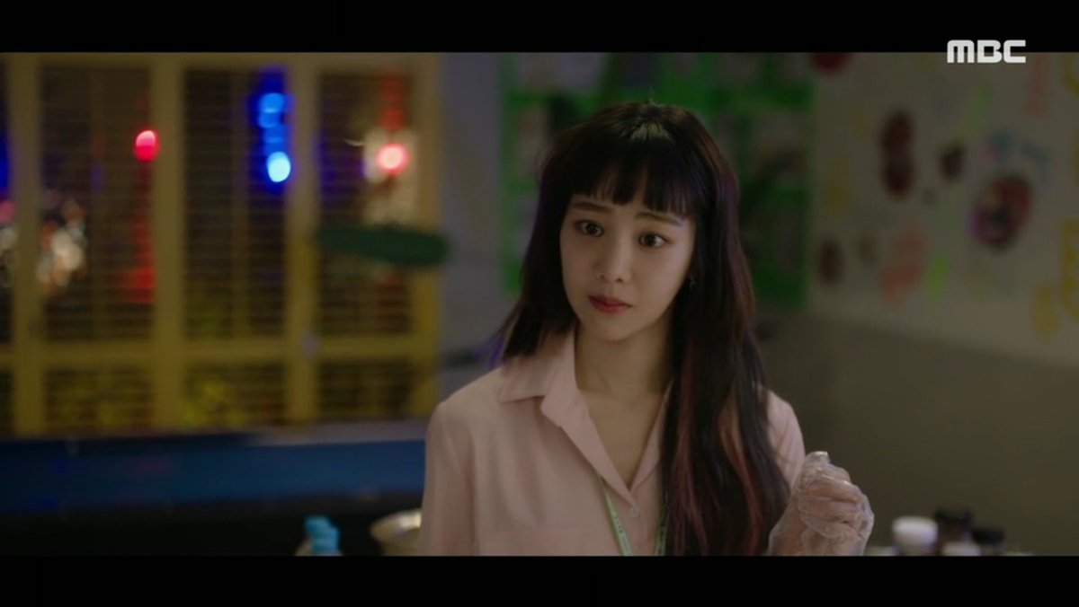 lee tae lee is fallin& #39; down hahaha