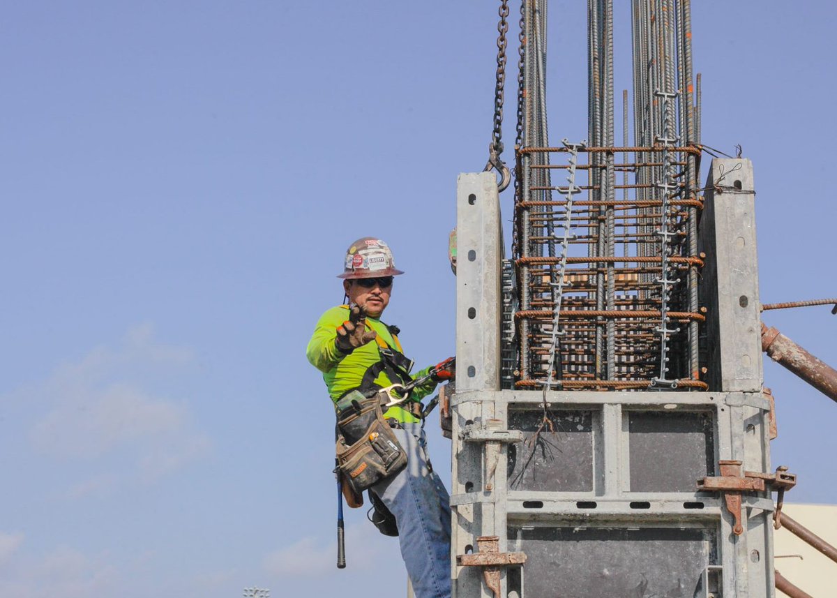 Grab your hard hats and let's get to work! 👷

Over $250 million in <a href="/browardschools/">Broward County Public Schools</a> SMART Program renovations are still available for qualified contractors looking to expand their horizons. To get prequalified or to learn more, go to bit.ly/3ea2d6b