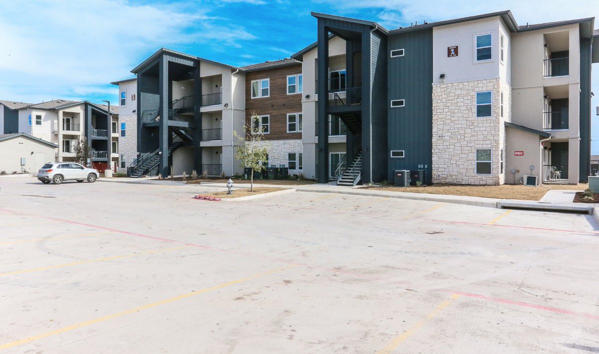 WellsJunction's tweet image. Sweet, sweet summertime is here! What’s your favorite outdoor activity? ☀️