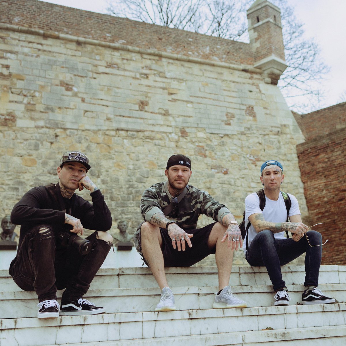 hollywoodundead's tweet photo. What song made you a Hollywood Undead fan? #hollywoodundead #undeadarmy 

📸 @cameronnunez https://t.co/q5Qej3B1R3
