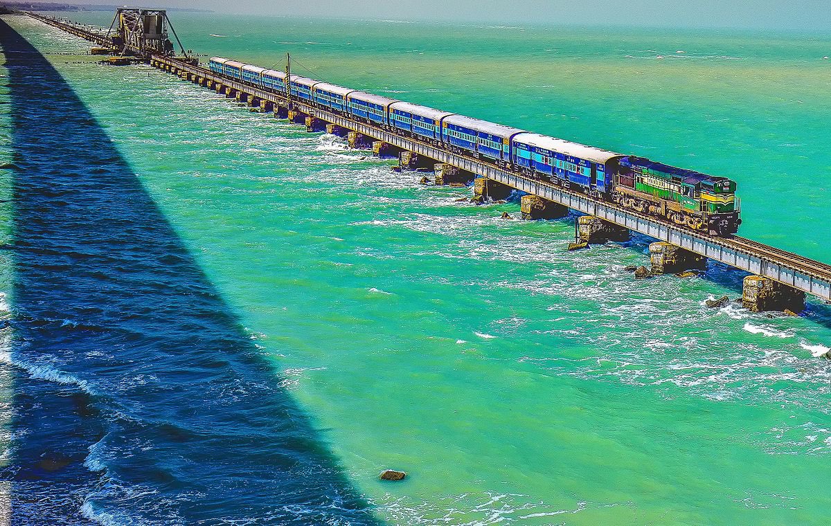 Train des Mers // Le pont de Pamban en Inde