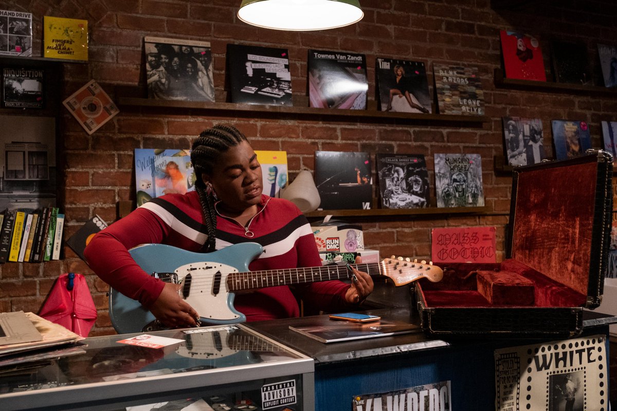 LAT Entertainment (@latimesent) on Twitter photo 📺🎙️On the new episode of "Can't Stop Watching," #highfidelity star <a href="/DaVineJoy/">Da'Vine Joy Randolph</a> discusses her movie habits during the pandemic, her hopes for an episode focused on her character and how she stays humble after scoring a major role.
Hear the full interview: link.chtbl.com/CantStopWatchi… 📺🎙️On the new episode of "Can't Stop Watching," #highfidelity star <a href="/DaVineJoy/">Da'Vine Joy Randolph</a> discusses her movie habits during the pandemic, her hopes for an episode focused on her character and how she stays humble after scoring a major role.
Hear the full interview: link.chtbl.com/CantStopWatchi…
