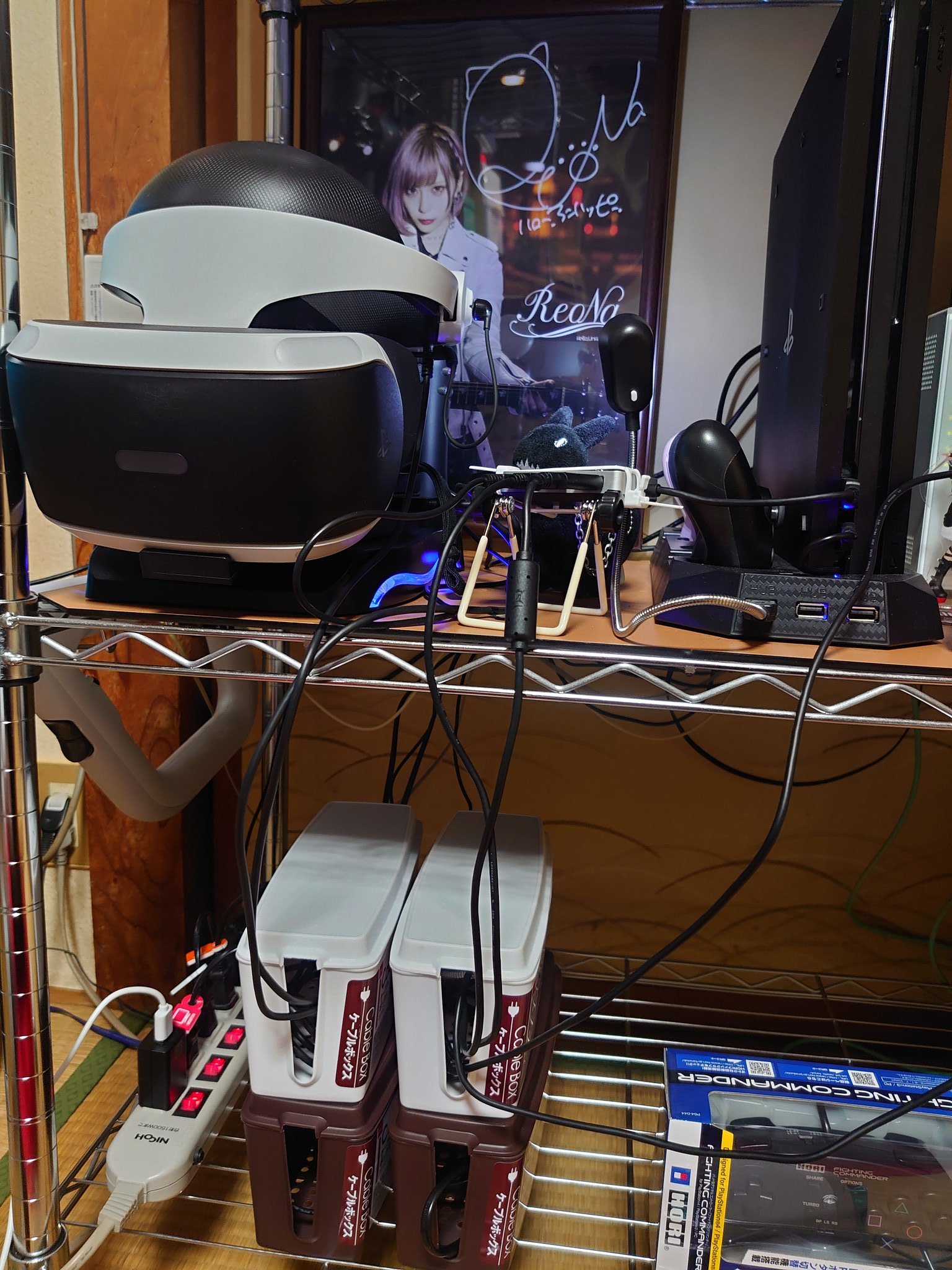 スナイパーシリウス ダイソー商品の紹介 まず ケーブルボックスが凄い Ps4 Vr モデム コントローラー等の10本以上あるケーブルをスッキリ収納 スナイパーシリウス ダイソー商品の紹介 まず ケーブルボックスが凄い Ps4 Vr モデム コントローラー等の10本以上あるケーブルをスッキリ収納