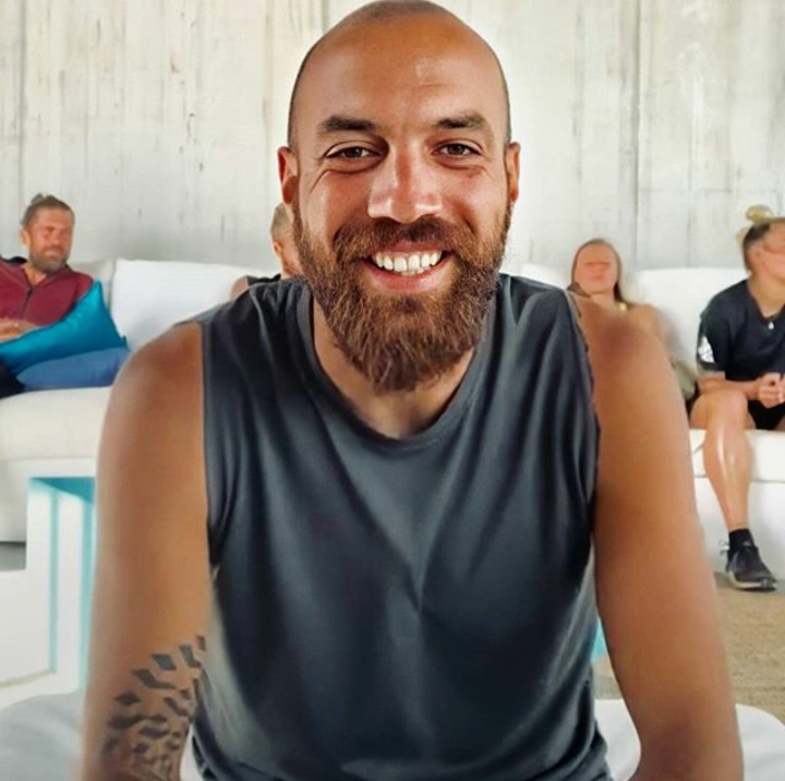 S9Legend's tweet photo. Lan hadi sosyal medyaya gir seco
SeniSeviyoruz Sercan Yıldırım https://t.co/WVTNifIDLs