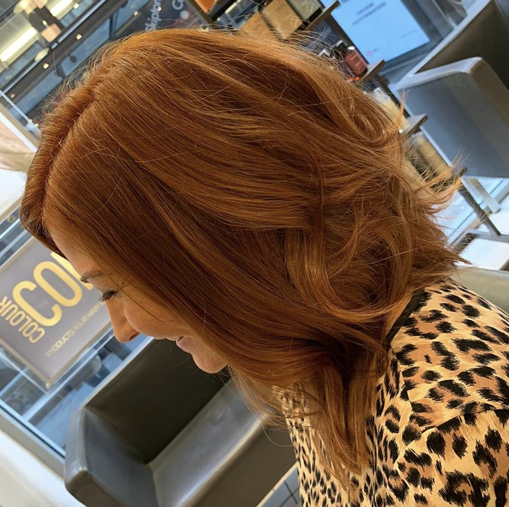 AdvProSalon's tweet photo. Hands up who wants a rich summer copper? 🙋‍♀️ We're at the front of the queue for this gorgeous rustic hue, created by @pchandler1975 using ColourCode 🎨 https://t.co/ffUrDksD37