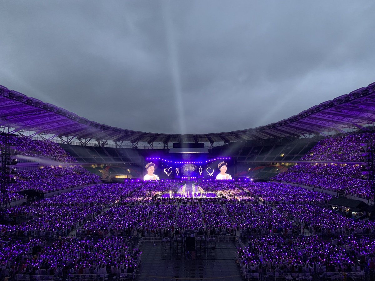 i love you ARMYs #ARMYDAY