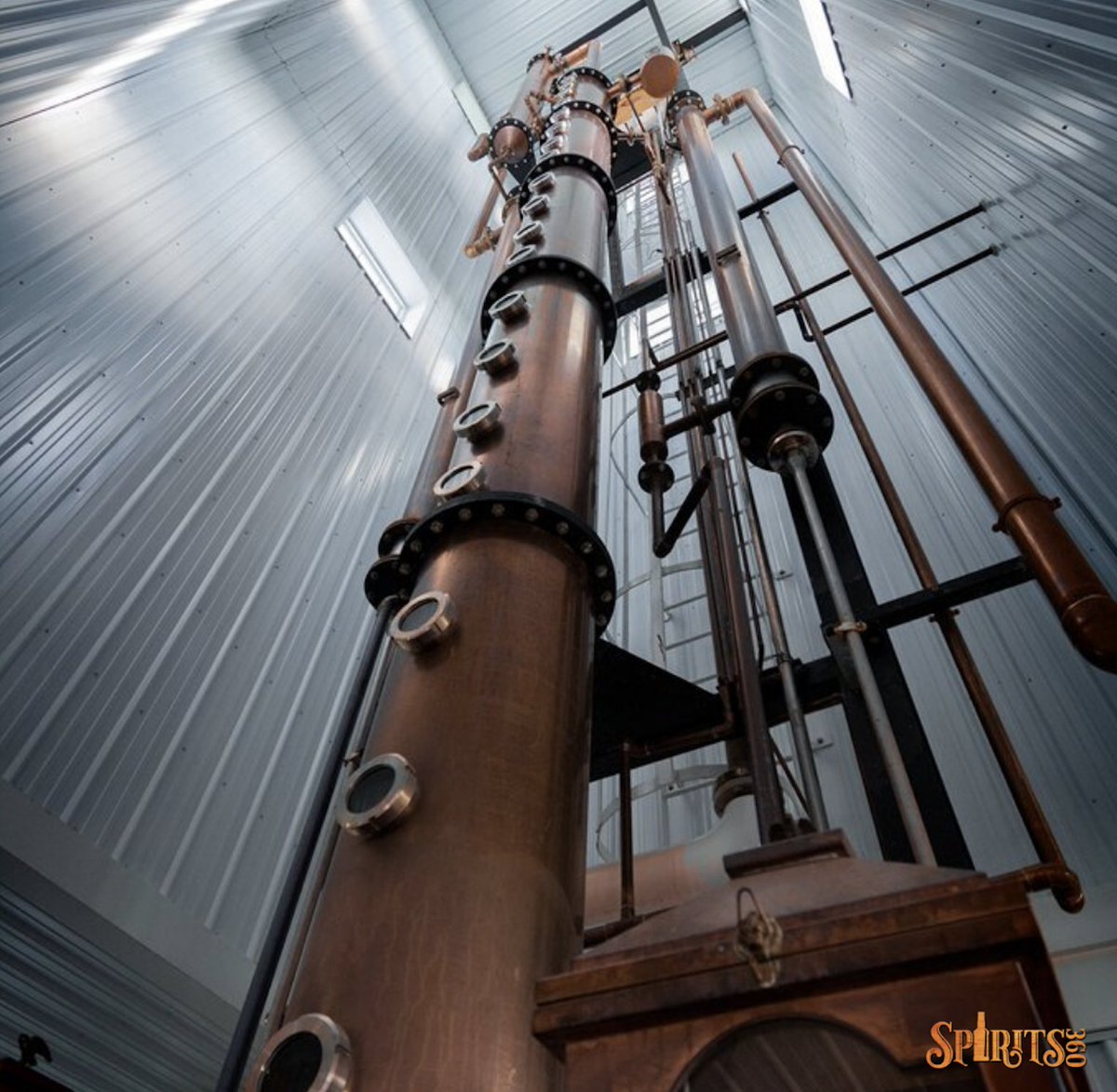 spirits360's tweet photo. Wondering how your distillery can profit during an industry downturn? Find out more on our website!
.
.
.
#Distillerydistribution
#liftingdistilleryspirits
#ShippingCraftSpirits
#Spirits360
#Distilleryspirits
#Distilleryshipping https://t.co/p3A3zhQvxd