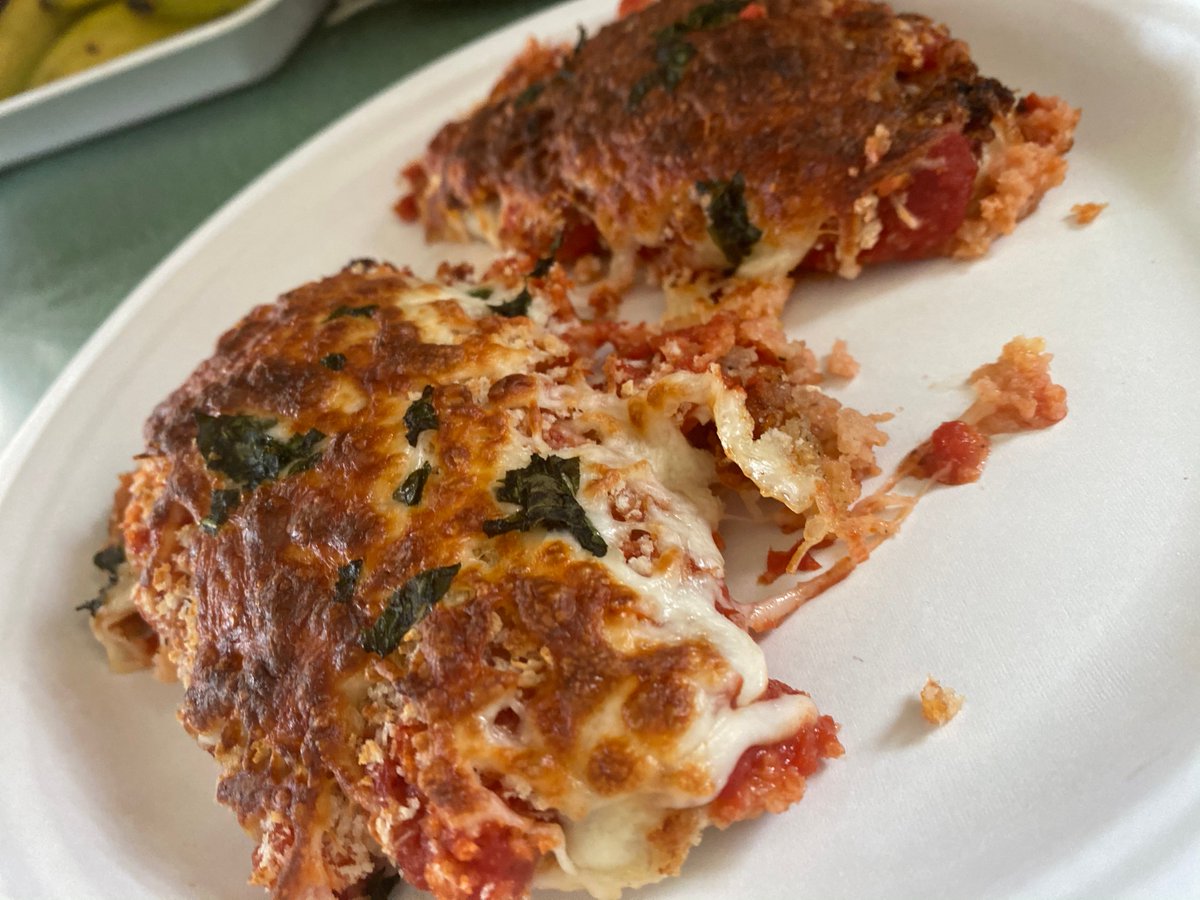 BcdsTylert's tweet photo. Chicken Parmesan #BuckleyScienceCooks https://t.co/9t8NGMYD9a