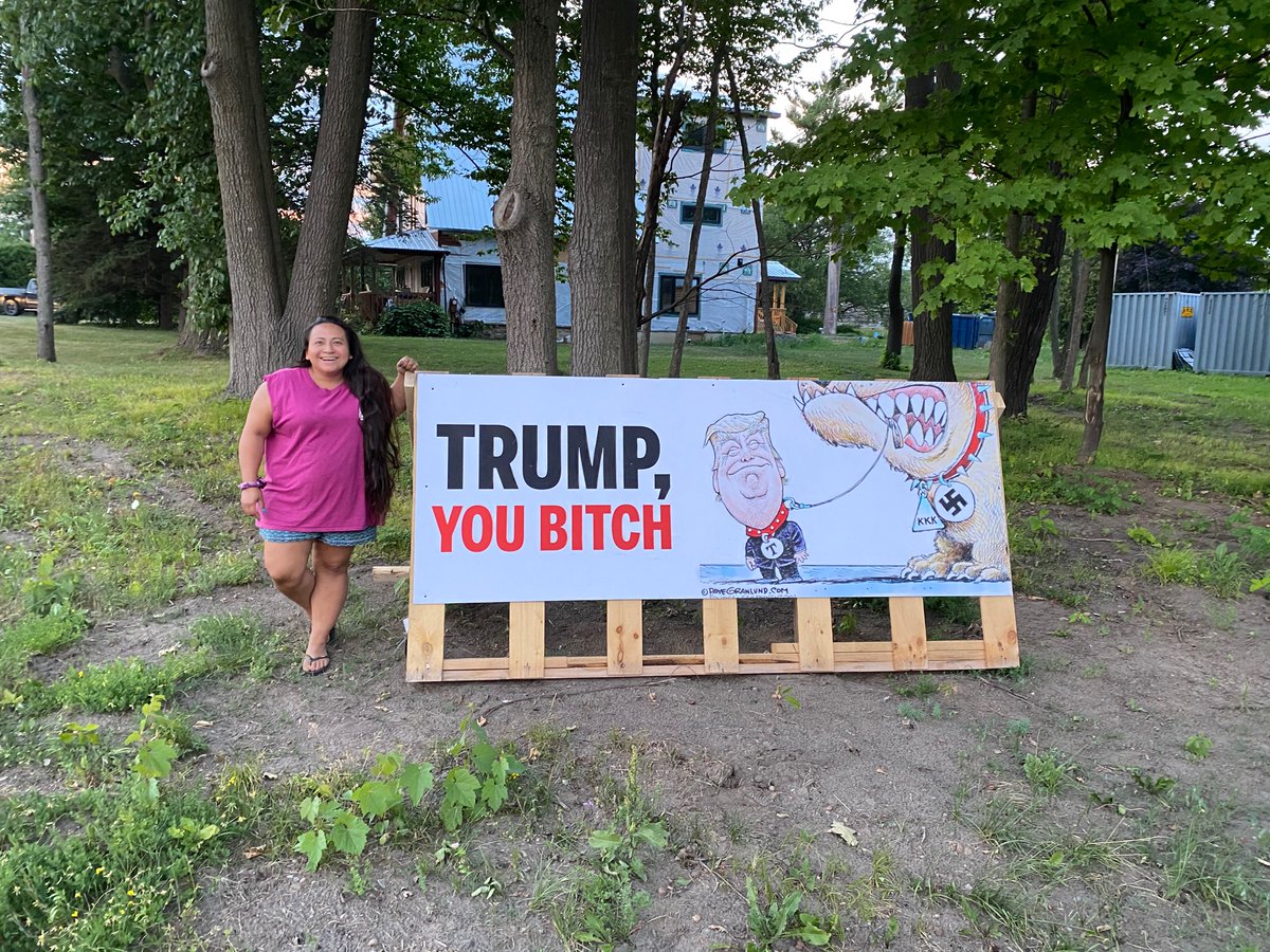 mohawkchrissy's tweet photo. Meanwhile on the Rez. #rezthings #DumpTrump #blm #IndigenousLivesMatter https://t.co/NGMv6whhF4