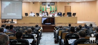 Wilaya_de_Blida's tweet photo. Le wali de la wilaya de Blida a présidé une séance de travail consacrée au suivi et à l'évaluation deslogements confiés aux promoteurs immobiliers, à l'office de promotion et de gestion immobilière et à l'agence de wilaya de gestion et de régulation urbaine le 08/07/2020. https://t.co/SJwJF4V0IG
