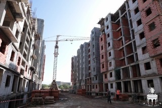 Wilaya_de_Blida's tweet photo. Le wali de la wilaya de Blida a présidé une séance de travail consacrée au suivi et à l'évaluation deslogements confiés aux promoteurs immobiliers, à l'office de promotion et de gestion immobilière et à l'agence de wilaya de gestion et de régulation urbaine le 08/07/2020. https://t.co/SJwJF4V0IG