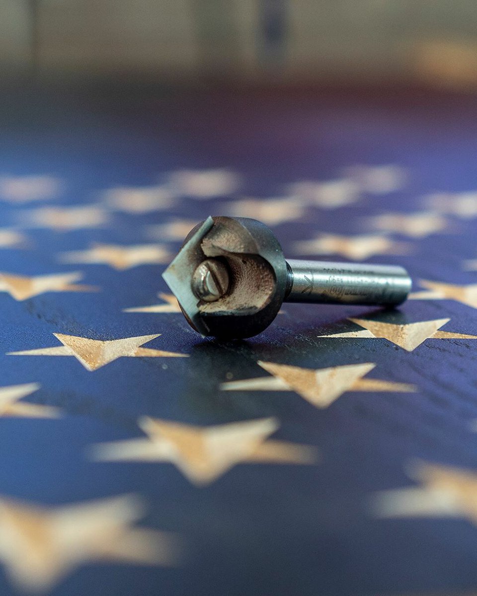 Toolstoday's tweet photo. Beautiful shot of the @amanatool #RC-45711 90° Insert carbide v groove bit from @toolstoday by @commonwealthcreations! I love watching the cnc carve stars. I’m making a custom flag, which I hope to share the details at a later time. #toolstoday #amanatool #cncbits #cncmachine https://t.co/S8j2nZ8raz