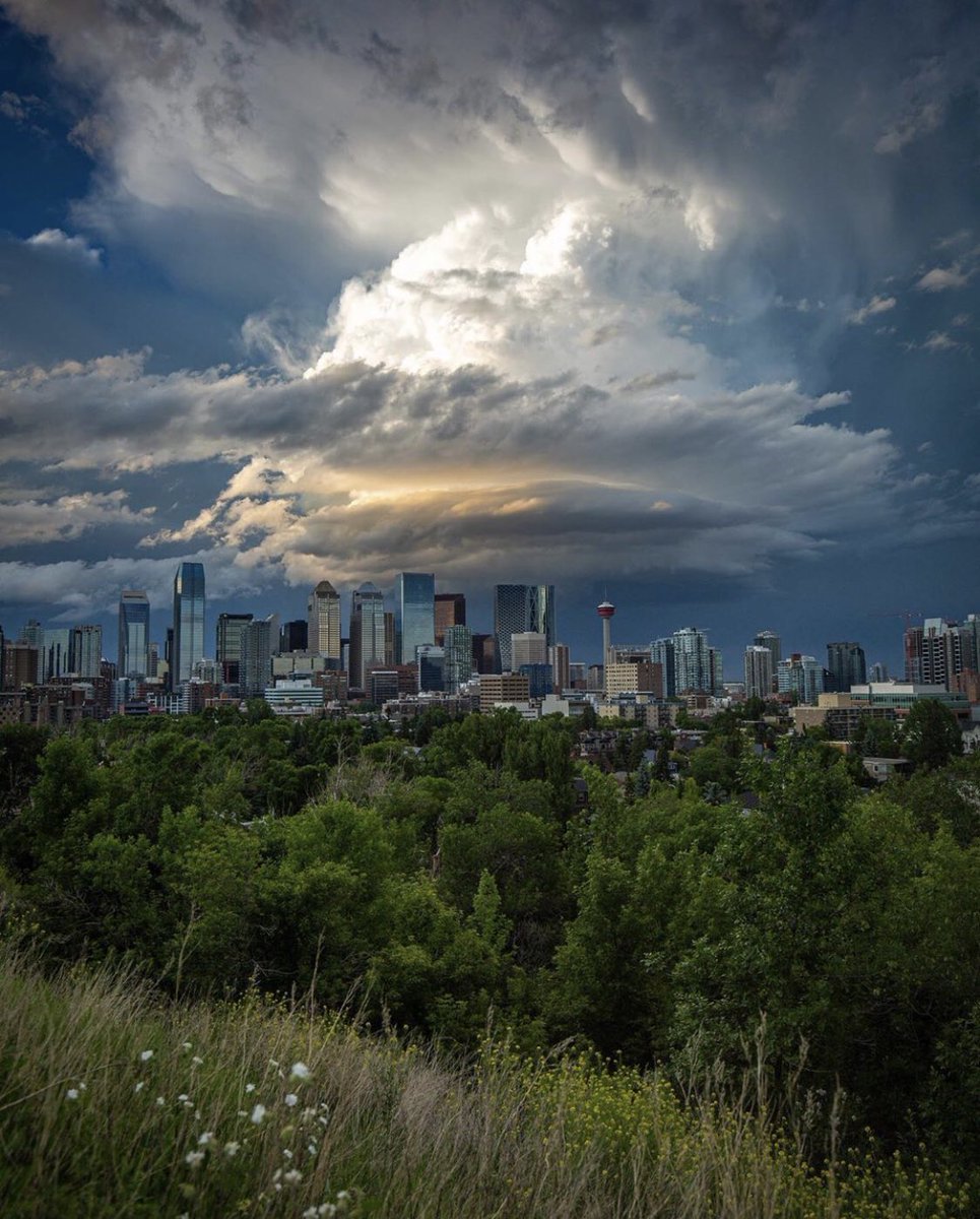 Rain or shine, the views in this city are out of this world. Photo by: https://t.co/lRDBasHHR7 https://t.co/gbMB2onjGr