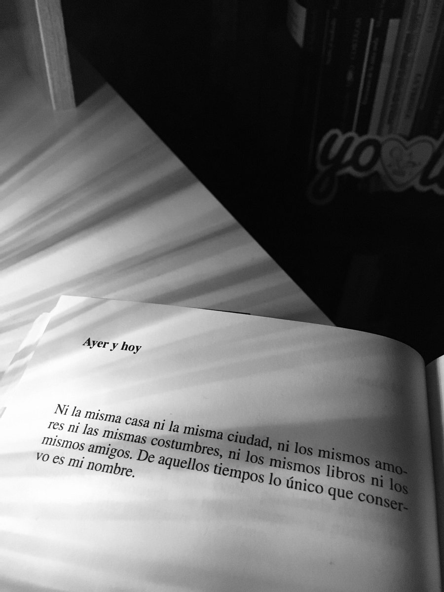 citascncafe's tweet photo. @cupuladelibros Ayer y hoy
Ni la misma casa ni la misma ciudad, ni los mismos amores ni las mismas costumbres, ni los mismos libros ni los mismos amigos. De aquellos tiempos lo único que conservo es mi nombre.
#DesdeEntonces
#JoséEmilioPacheco https://t.co/942OXYQ5Q8